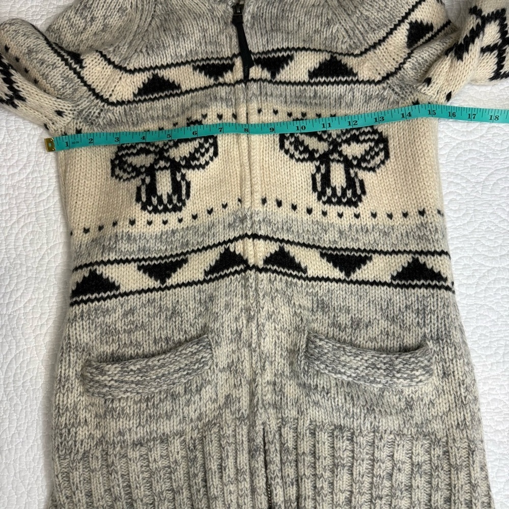 TNA Women's Cardigan with Cream and Black Design wool size XS - Picture 5 of 10